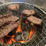 ツラとキモ 炭火焼肉 いわしげ - 