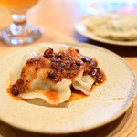 餃子といえば芭莉龍 - 麻辣水餃子(2個)@税込200円