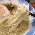 Ramen FeeL - やわ茹で細麺は絡みやすい