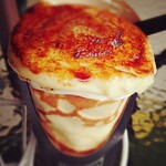 クレープアンドカフェ ヴァーチュ - 2021.12 ヴァーチュブリュレ(￥590)。
      サクサクのキャラメリゼの下にとろーりとしたカスタードクリームが沢山入っております。