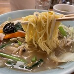 南海飯店 - 五目汁そばの麺