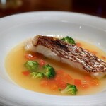 蒼 - 藤本漁師さんより　「真鯛のアクアパッツァ仕立て」　東農園さんの「ブロッコリー」　大好きな仕立て。ブロッコリーの旨みが強い。