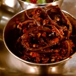 Kalpasi - 木耳のスパイスオイル漬け