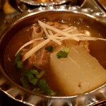 Kalpasi - スペアリブの薬膳スープ