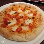 ITALICO - 蔵王モッツァレラチーズのピザ マルゲリータ