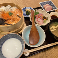富山 はま作 - 富山米わっぱ 小刺身付き