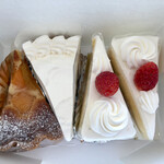 アルパイン洋菓子店 - アンズのタルト、バナナタルト、ショートケーキ