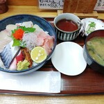 季節料理 藤原 - 特上海鮮丼