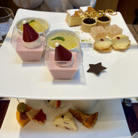 ポム・ダダン - 