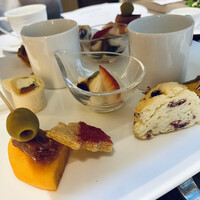 ポム・ダダン - 