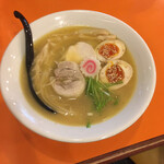 Ramen Ando Kare Yamagata Akki - 味玉鶏醬油ラーメン