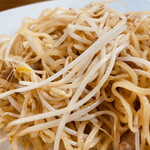 もやしそば己城 - シャッキとしてるもやし