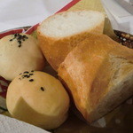 ラベイユ - 添えのパン