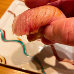 飛 - 鰤の背の部分