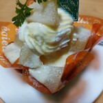洋菓子倶楽部 KAREN - 洋梨のタルト