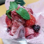 洋菓子倶楽部 KAREN - 木苺のムース