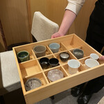 すし宮川  - お猪口は毎回選べます