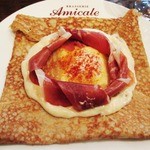 ブラッスリー アミカル - ('12/12)標準ガレットの「コンプレット」。まずは、これから試すと良いでしょう。