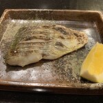 地魚料理・鮨 佐々木 - ヘダイ（シロダイ）の塩焼き