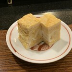 地魚料理・鮨 佐々木 - まだ暖かい玉子焼き