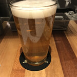 ヒマラヤテーブル - ベアレンクラシック。最近都内で見かける事の少ないクラシック、グイグイ飲めるスタイルでありながらも苦味の余韻が素晴らしい。