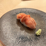 木挽町 とも樹 - 赤貝のにぎり