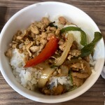 タイタイ タイ料理 - ランチセットのミニガパオ