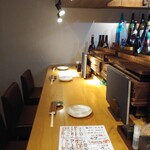 鶏と魚と炭火焼き 燈 - カウンター