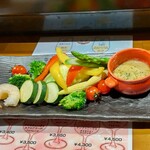 ぼくらの食卓 - 季節野菜のバーニャカウダ