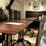 ヴィアート - 【'12/12/12撮影】店内のソファー席の風景です