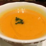 ヴィアート - 【'12/12/12撮影】木戸シェフ自慢 本日のスペシャリテ 1000円 の鹿児島産パンプキンのポタージュ