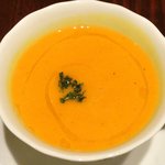 ヴィアート - 【'12/12/12撮影】木戸シェフ自慢 本日のスペシャリテ 1000円 の鹿児島産パンプキンのポタージュ