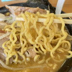 Hokkaido ramen kobaya - 卵つなぎの縮れ麺