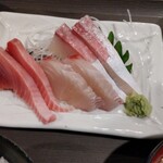 Sakanadeippai Sakana Yasan No Izakaya - 