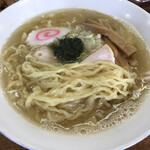 Ra-on - つくば製麺の手揉み縮れ麺の様子