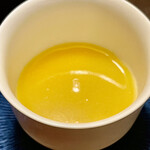 鳥田中 - 先ずはトロトロスープを味見　この段階ではい美味しい〜！