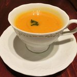 ヴィアート - 【'12/12/12撮影】木戸シェフ自慢 本日のスペシャリテ 1000円 の鹿児島産パンプキンのポタージュ
