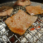 Yakiniku Akami Niku Ga Tou - ランプ肉が焼き上がりました。