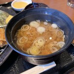 ふじ屋 - 「特別ロースカツランチ」の味噌汁