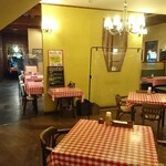 Albertta Familia - 店内