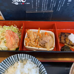 蕎麦と勝めし 市場の◯すけ - 朝定食のおかず
