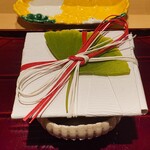 銀座 しのはら - 玄猪包のお飾り