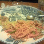 HANAMARU厨房 - バカ盛開始26分。4分の3食べたが手が止まる。ここからは確実に一口ずつ食べること