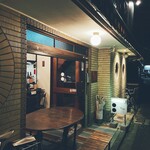 Hachi Record Shop and Bar - 