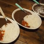 卓 - カレーライスその２