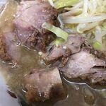 ラーメン二郎 - ブタ