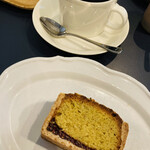 ボリクコーヒー - ピスタチオとラズベリーのケーキ