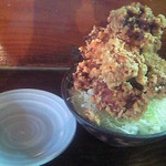 大和家 - 唐揚げ丼大盛(600円)うどんの丼に盛られた御飯が凄い