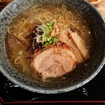 MACHIHAZURE T&F - 塩ラーメン　850円