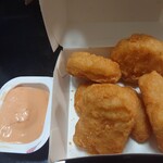 マクドナルド - チキンマックナゲット(5ピース、ロブスター&トマトクリームソース)